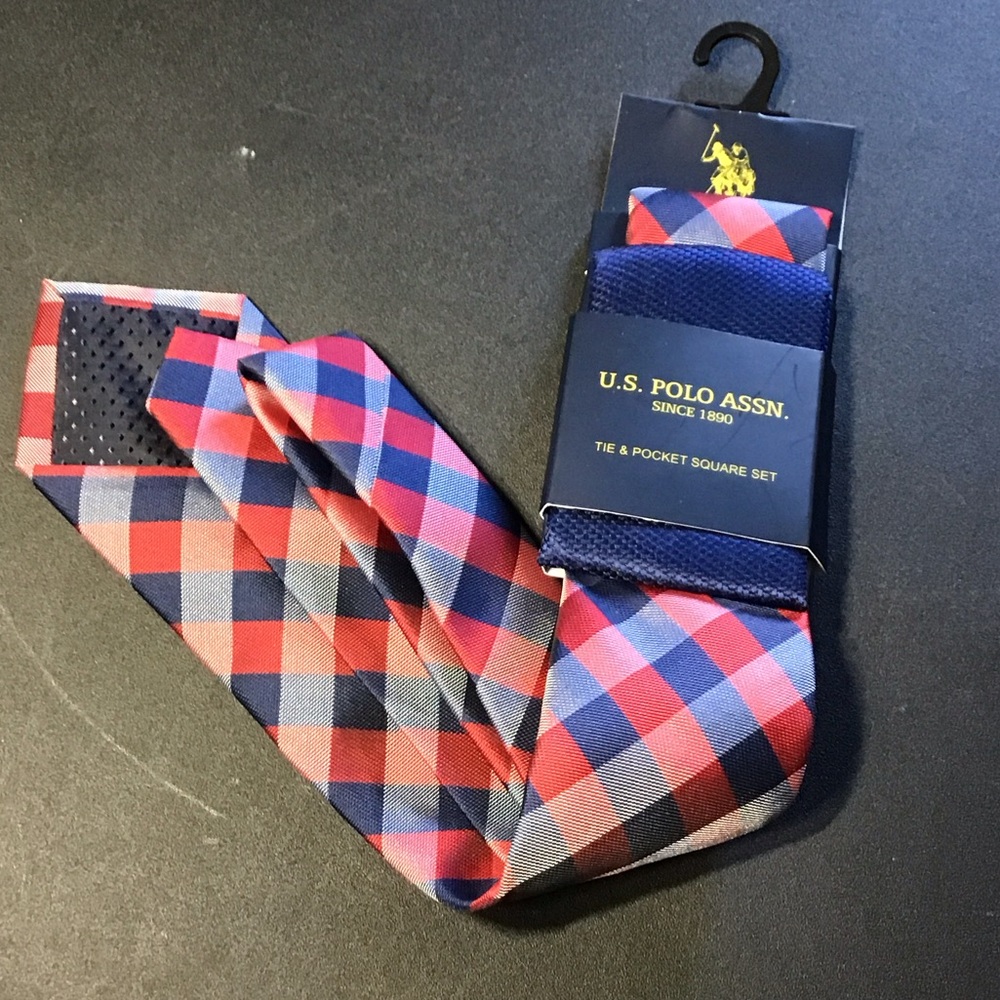 U.S. Polo Assn. Red and Blue Plaid Tie With Pocket Square